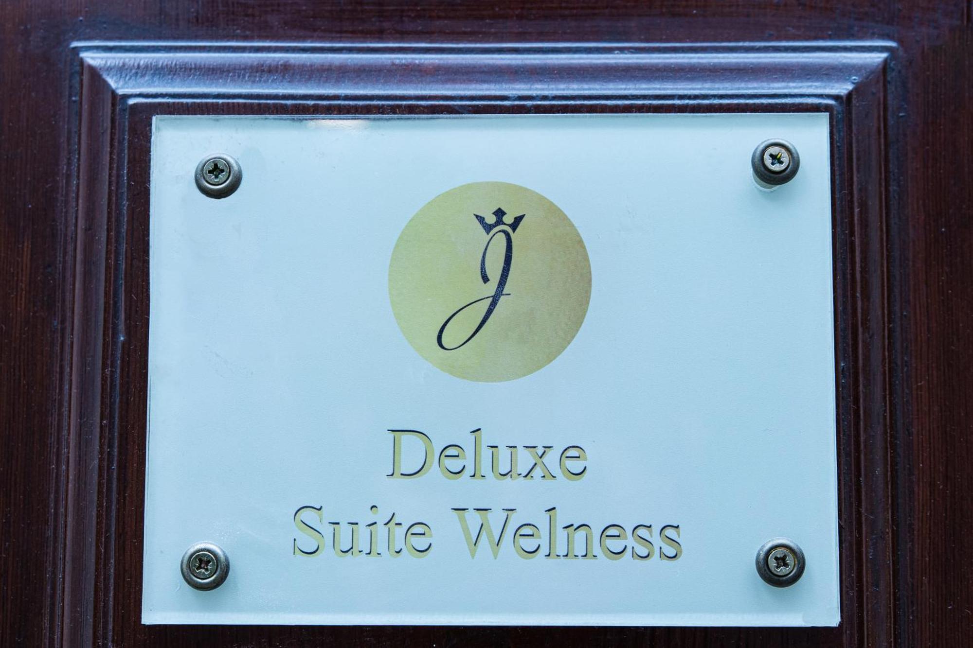 Deluxe Suite Welness Рим Екстер'єр фото